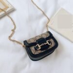 ⁦حقيبة صغيرة بناتية⁩ - الصورة ⁦8⁩